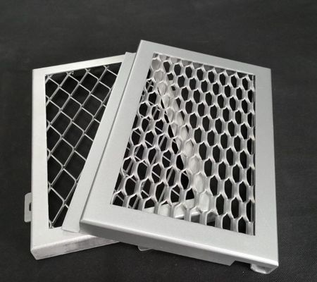 Εξωτερική οροφή τοίχου Stretch Mesh Αλουμινίου Φανίρισμα με και σκόνη επικαλυμμένο φινίρισμα